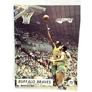 1971 Seattle Supersonics BASKETBALL PROGRAM Sonics vs Buffalo Braves